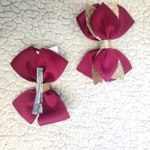 Clip in bows